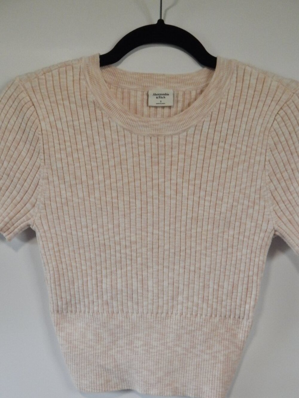 Abercrombie & Fitch Ribbed Knit Cream Cropped Sweater Size Small